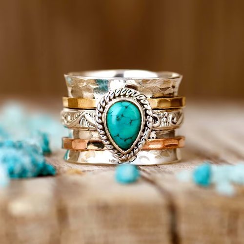 Bague antique en or et argent avec turquoise incrustée